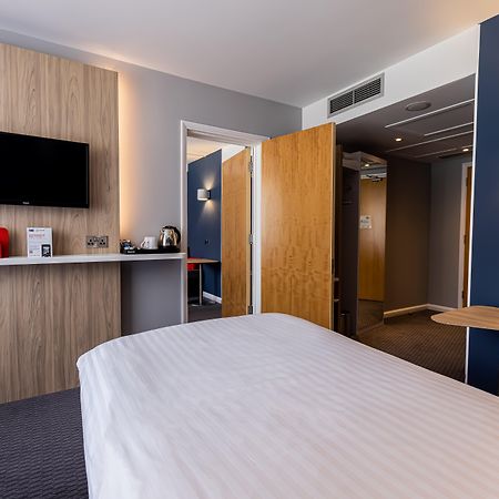 Holiday Inn Express Norwich By Ihg Drayton  Exteriör bild